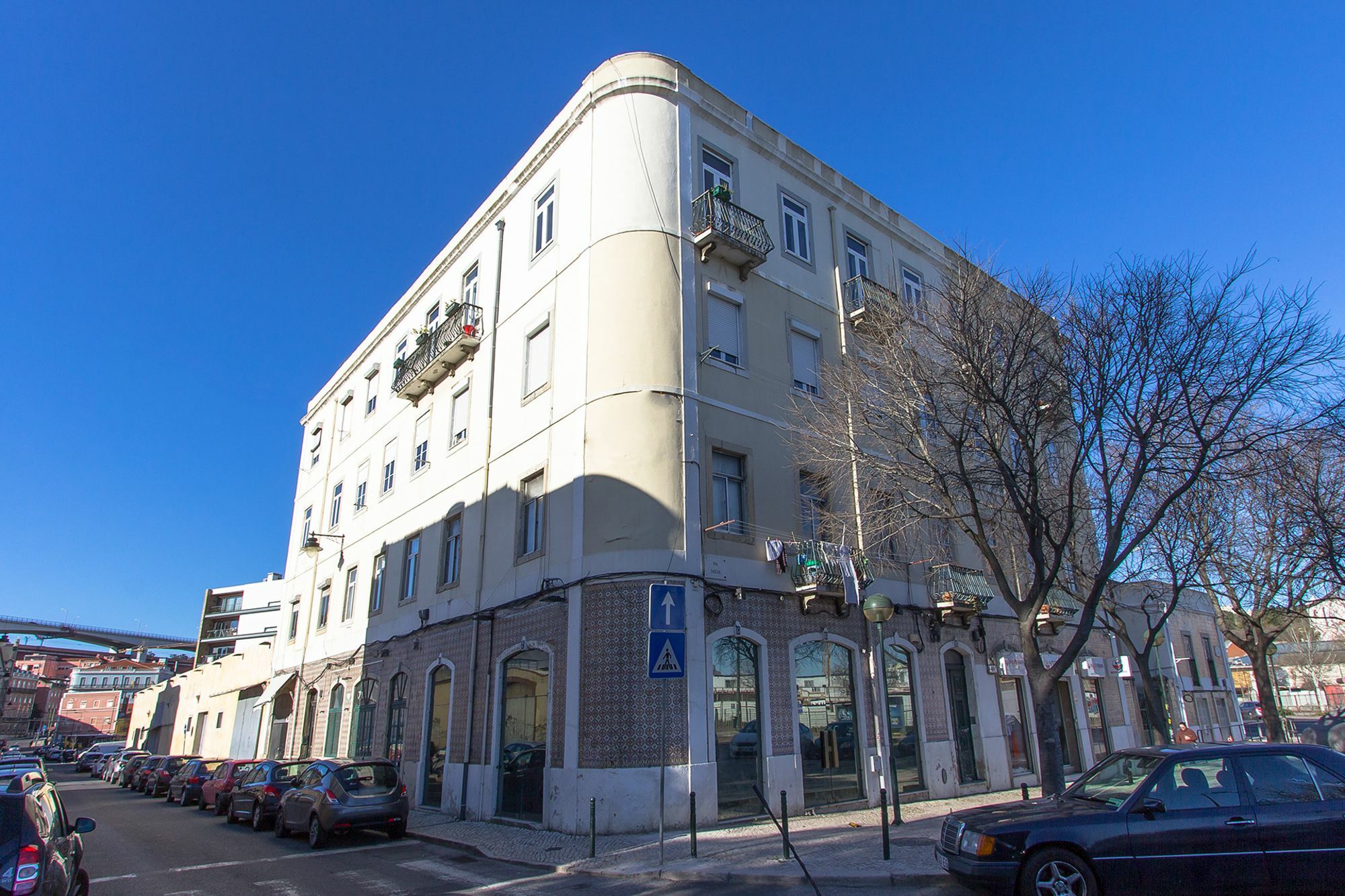 Alcantara River Side By Homing Lisbon Exterior photo